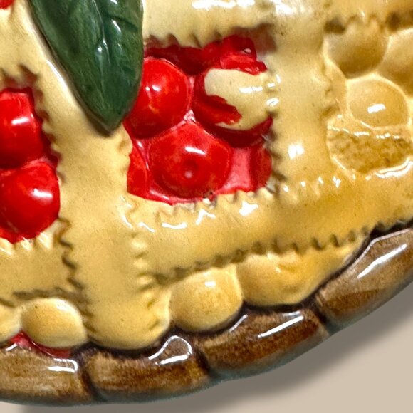 Vintage Ceramic Pie Dish Cherry Pie Design 10.5" Decorative Display & Baking Dis - Picture 14 of 16